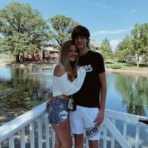 Meet your Posher, Victoria